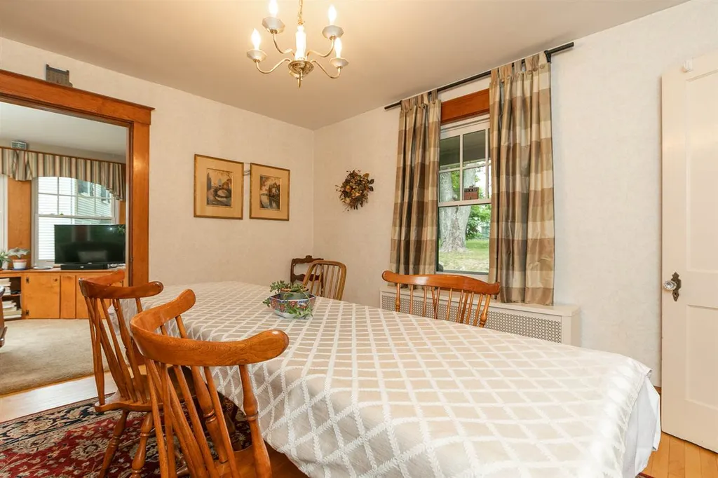 303 Thaxter Road Portsmouth NH 03801