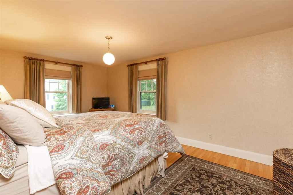 303 Thaxter Road Portsmouth NH 03801