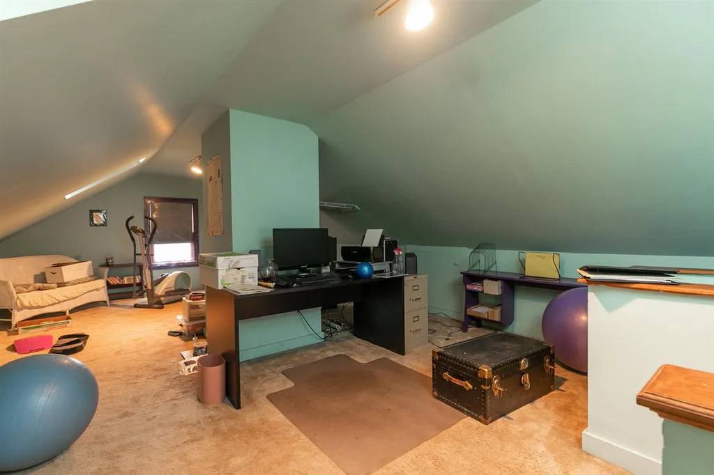 303 Thaxter Road Portsmouth NH 03801
