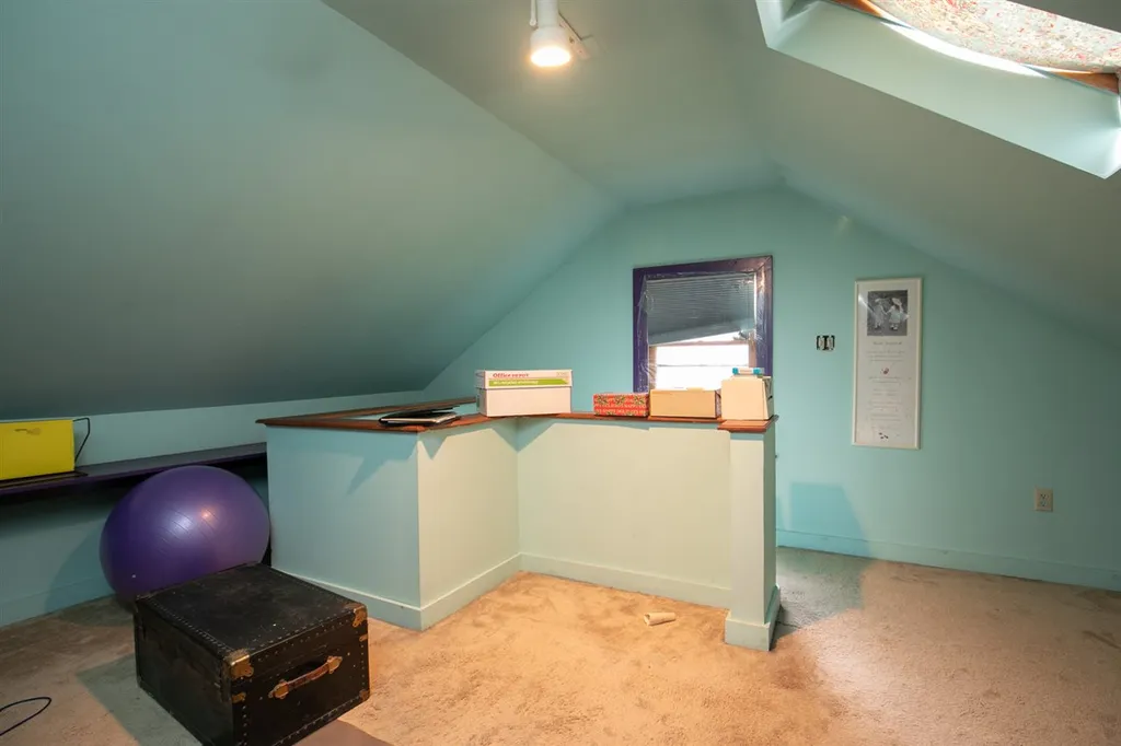 303 Thaxter Road Portsmouth NH 03801