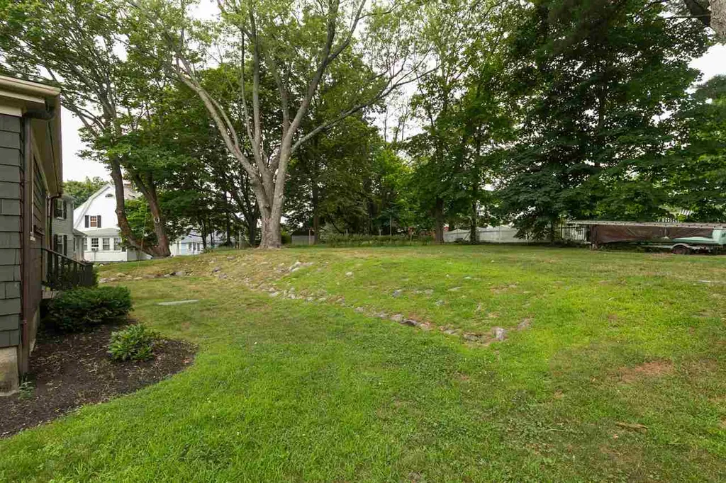 303 Thaxter Road Portsmouth NH 03801