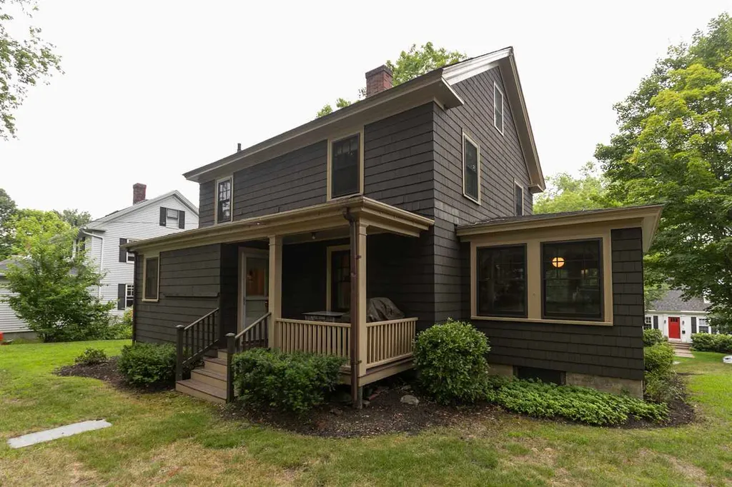 303 Thaxter Road Portsmouth NH 03801