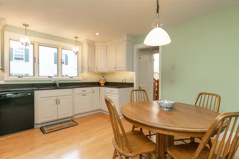 303 Thaxter Road Portsmouth NH 03801