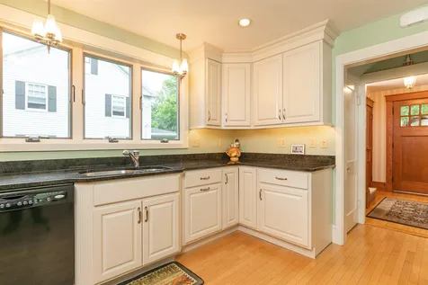 303 Thaxter Road Portsmouth NH 03801