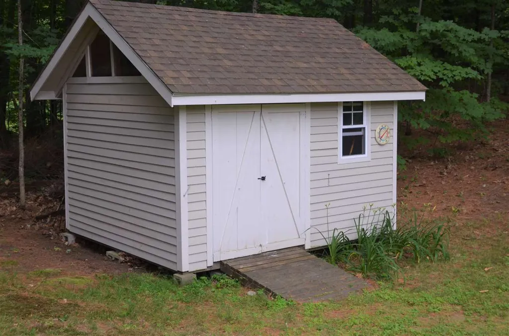 50 Village Green Henniker NH 03242