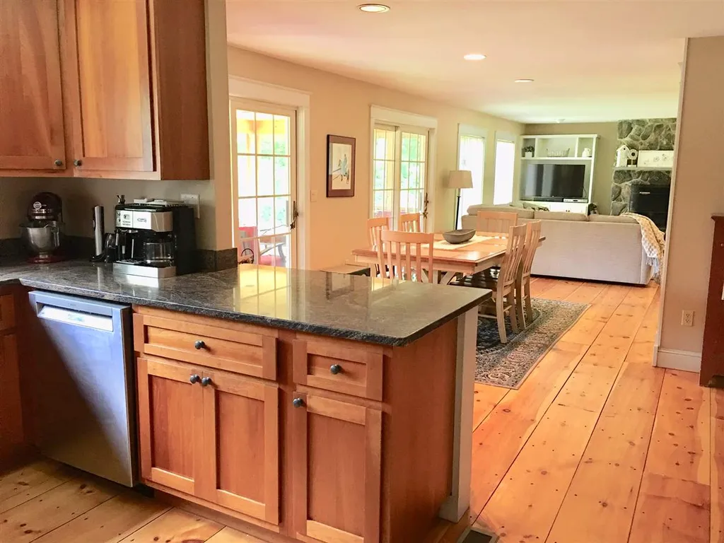 185 Meredith Center Road Meredith NH 03253