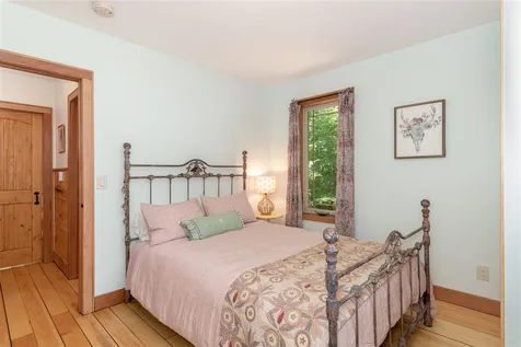1375 Winona Road New Hampton NH 03256