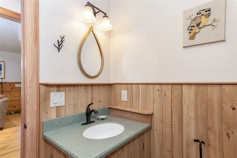 1375 Winona Road New Hampton NH 03256