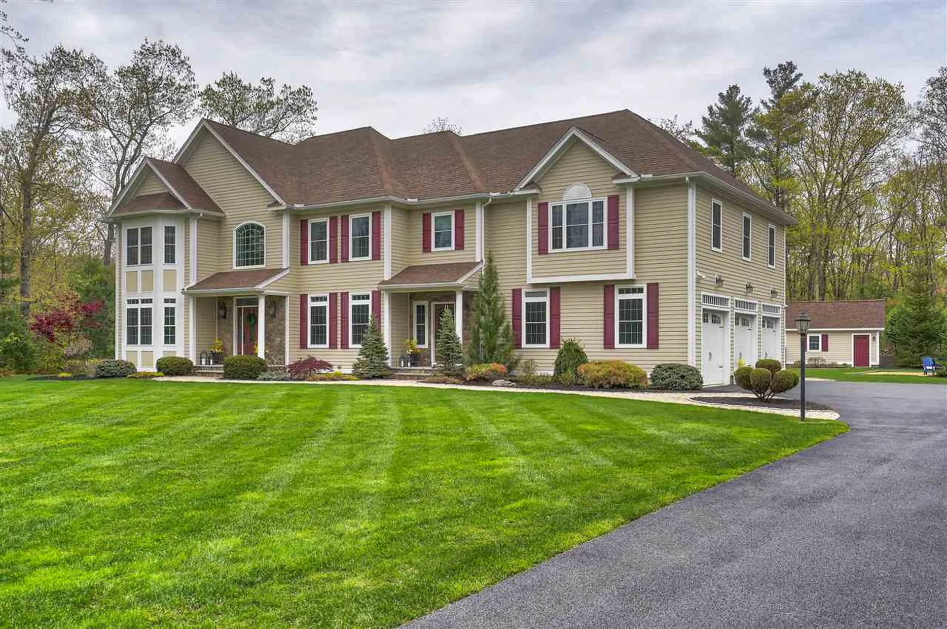 8 Bennington Road Windham NH 03087