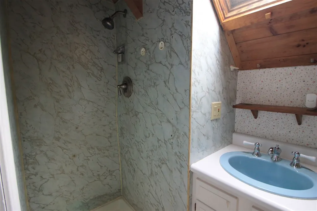 3 Beatrice Lane Thornton NH 03285