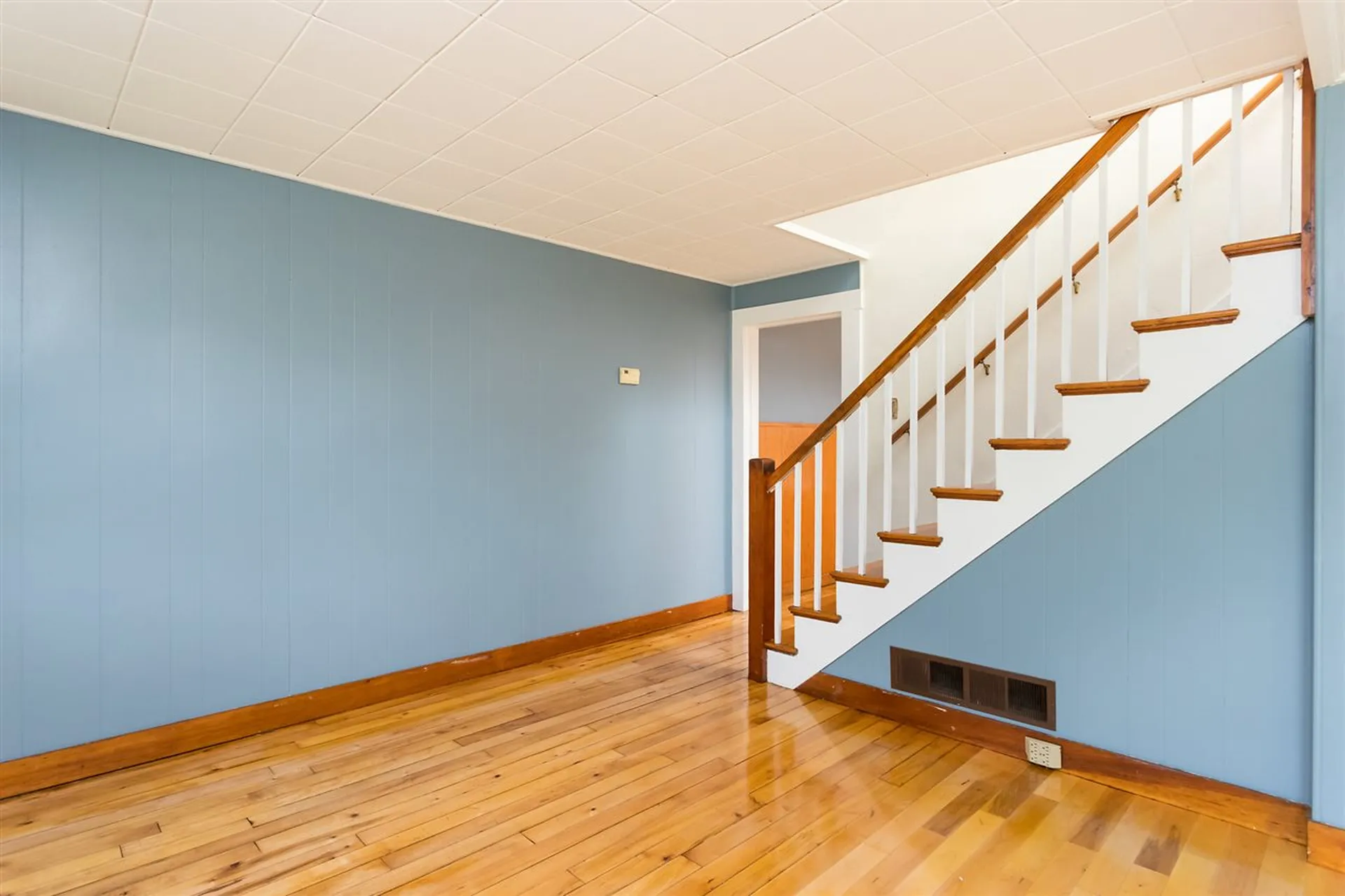 19 Cedar Street Newmarket NH 03857