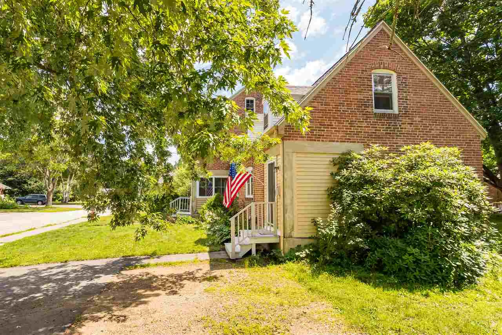 19 Cedar Street Newmarket NH 03857