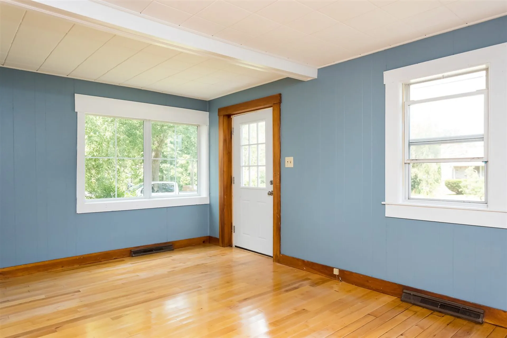 19 Cedar Street Newmarket NH 03857