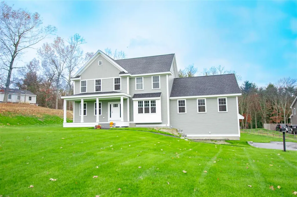 14 Windsor Drive Litchfield NH 03052
