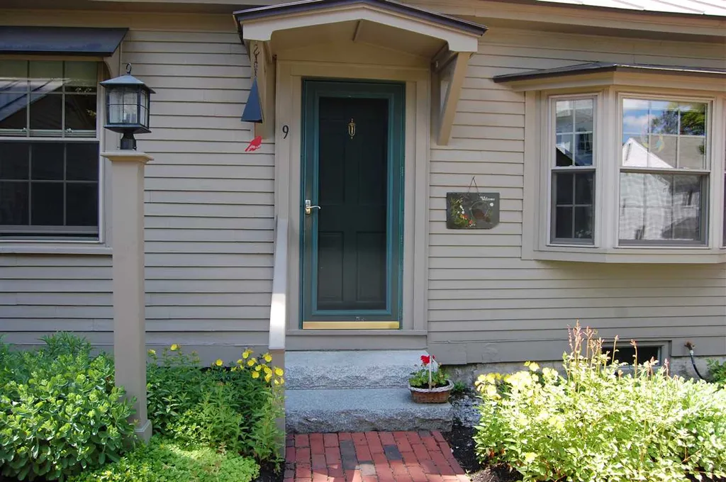 9 Camp Road Hopkinton NH 03229