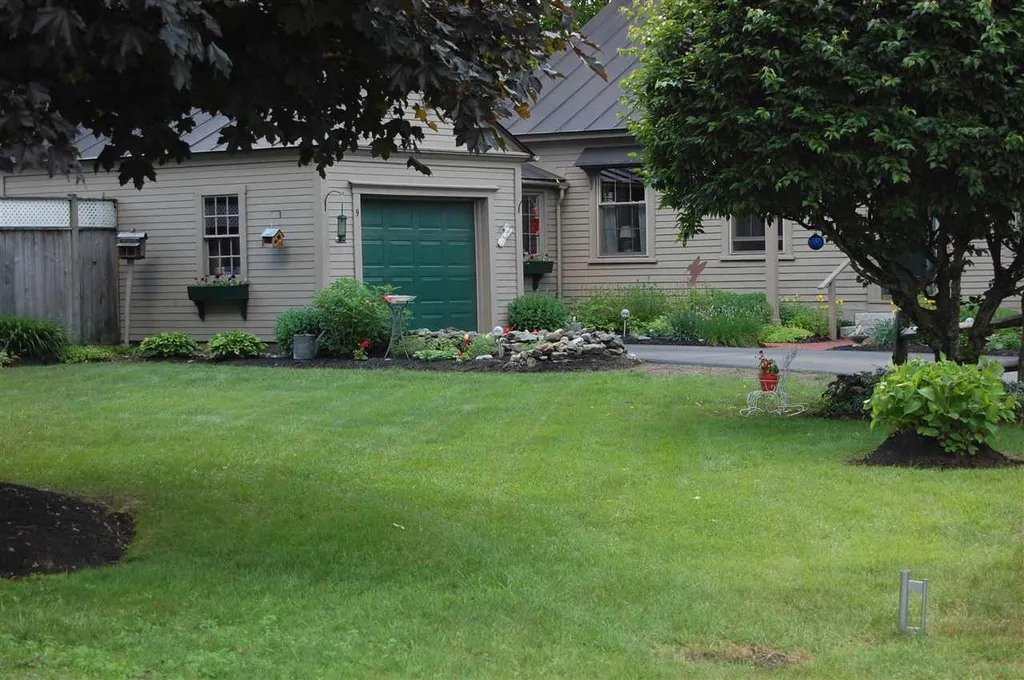9 Camp Road Hopkinton NH 03229