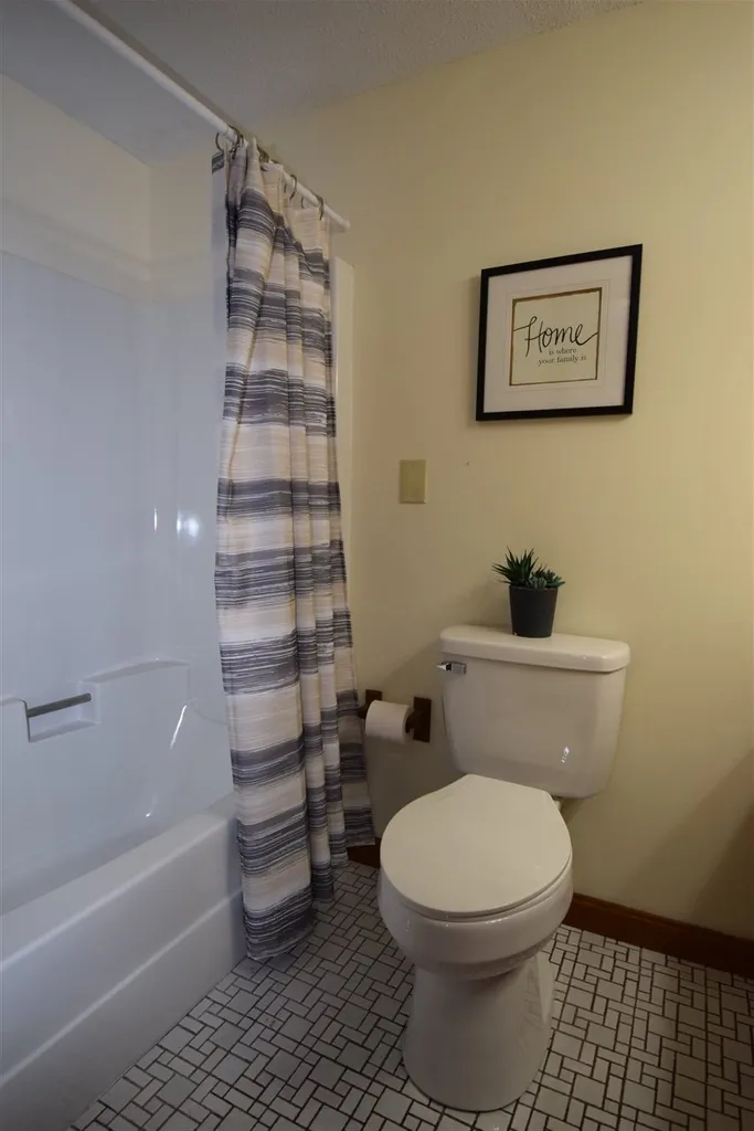 54 Ball Road Kingston NH 03848