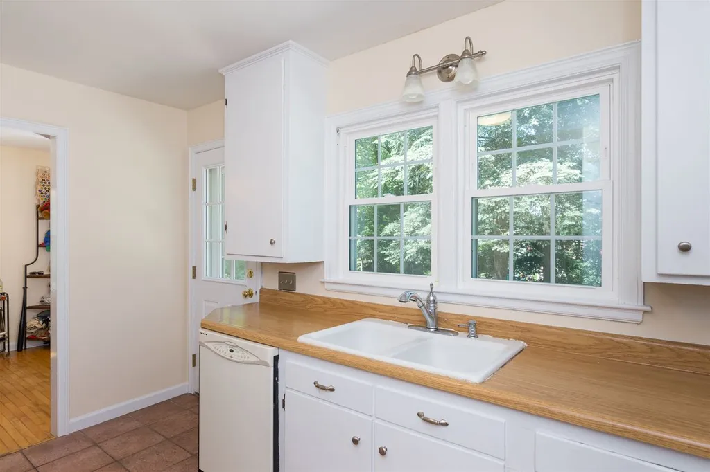 134 Ethan Allen Parkway Burlington VT 05408