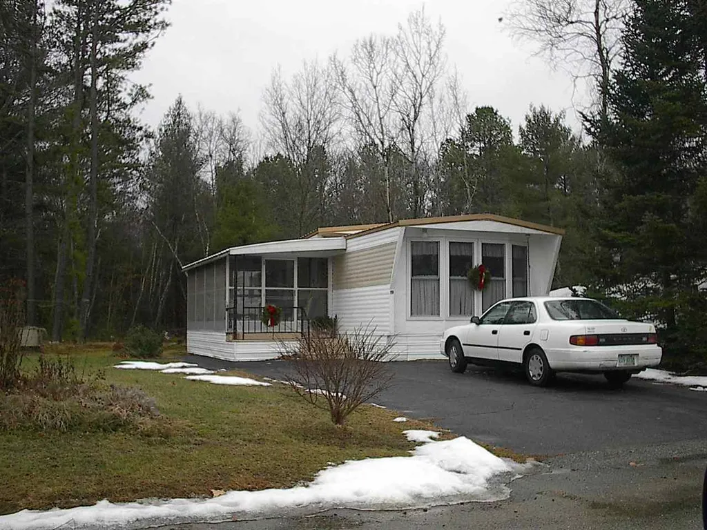 19 Whispering Wind Lane Rochester NH 03867