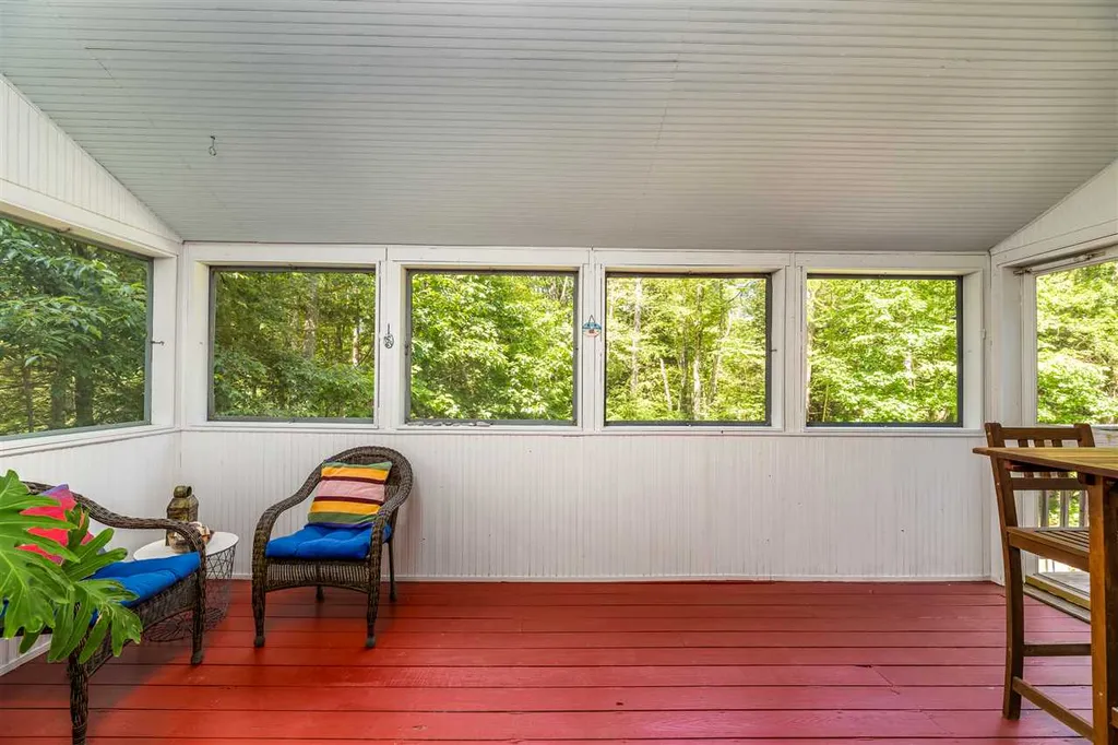 5 Gove Road Brentwood NH 03833