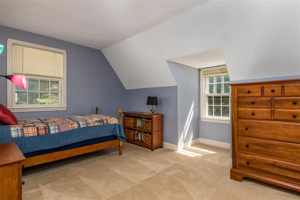 5 Gove Road Brentwood NH 03833