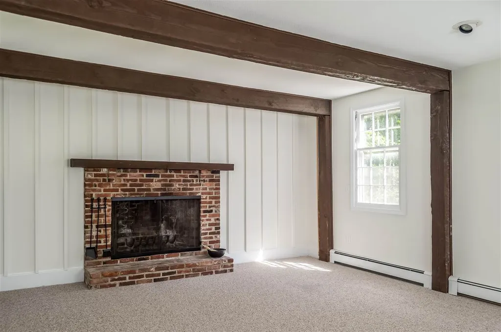 12 Denbow Road Durham NH 03824