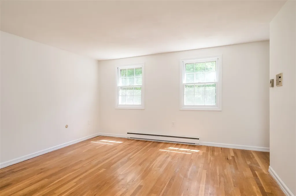 12 Denbow Road Durham NH 03824