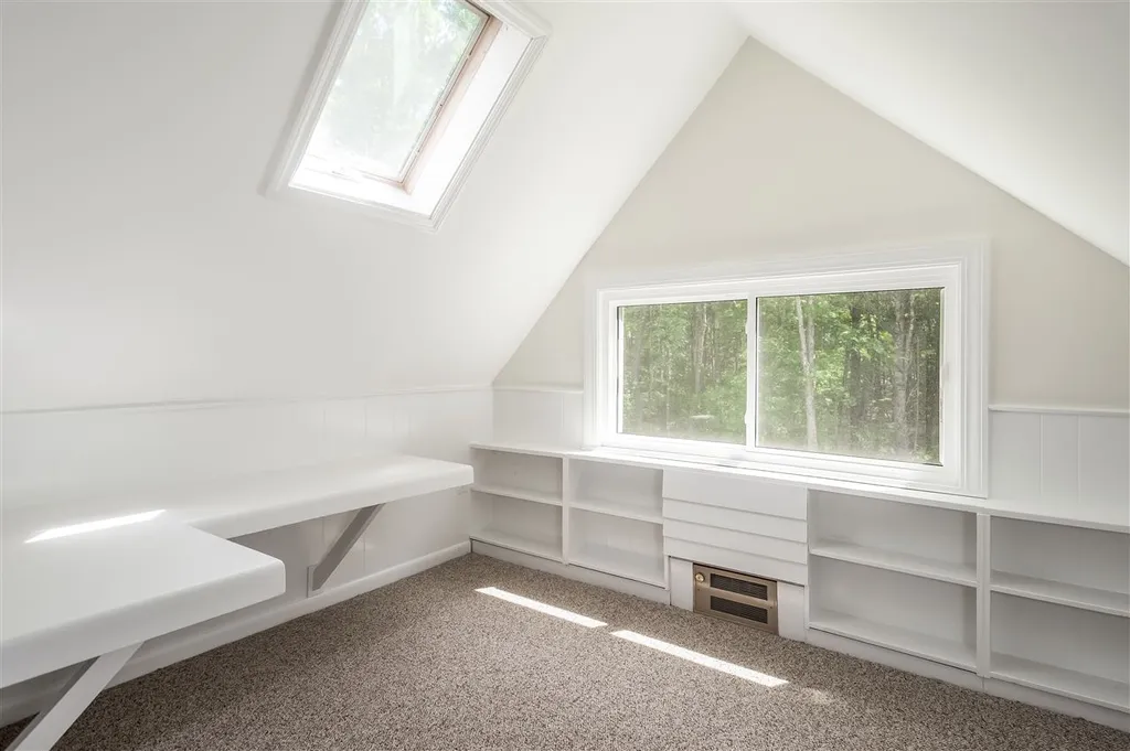 12 Denbow Road Durham NH 03824