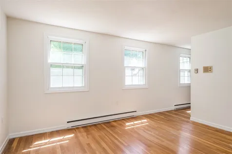 12 Denbow Road Durham NH 03824