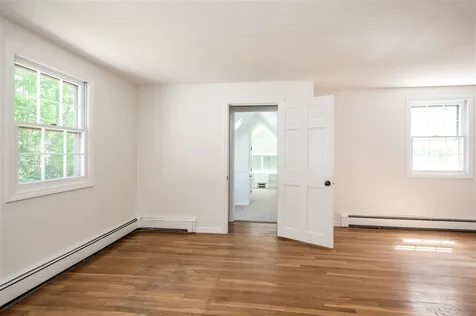 12 Denbow Road Durham NH 03824