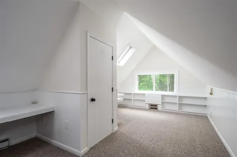 12 Denbow Road Durham NH 03824