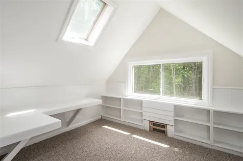 12 Denbow Road Durham NH 03824