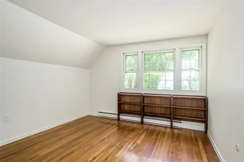 12 Denbow Road Durham NH 03824