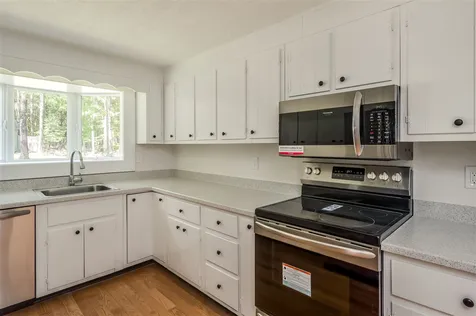 12 Denbow Road Durham NH 03824