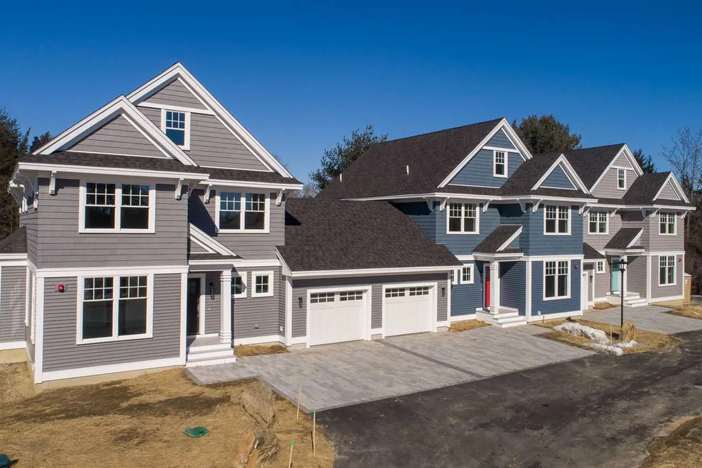 142 Mill Pond Way Portsmouth, NH