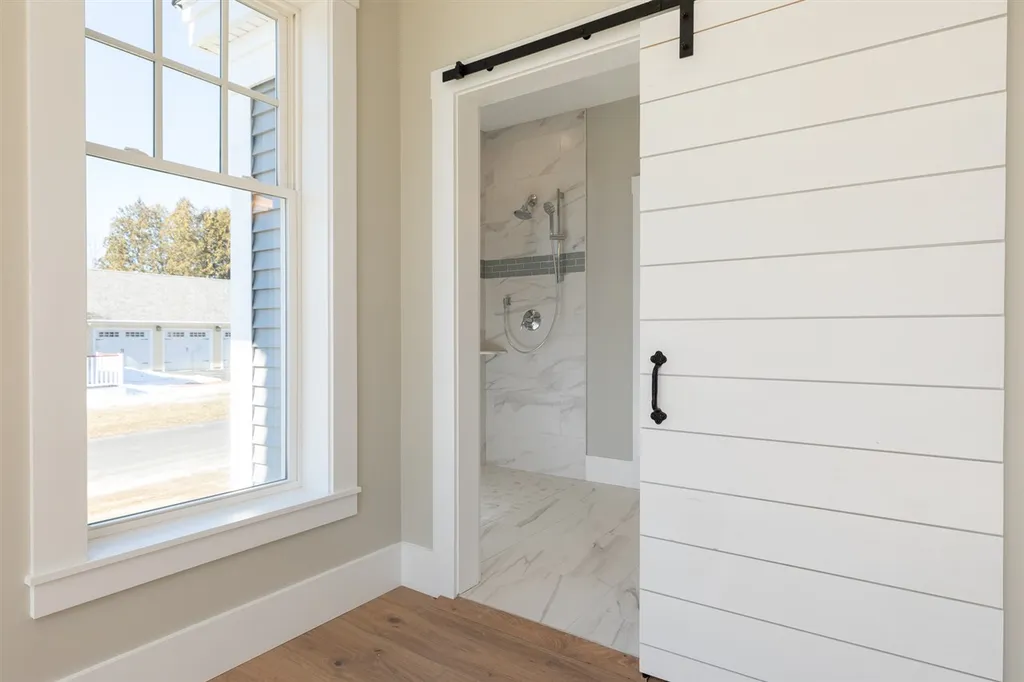 142 Mill Pond Way Portsmouth NH 03801
