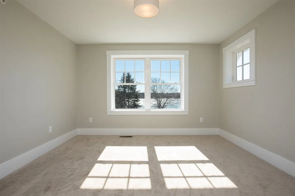 142 Mill Pond Way Portsmouth NH 03801