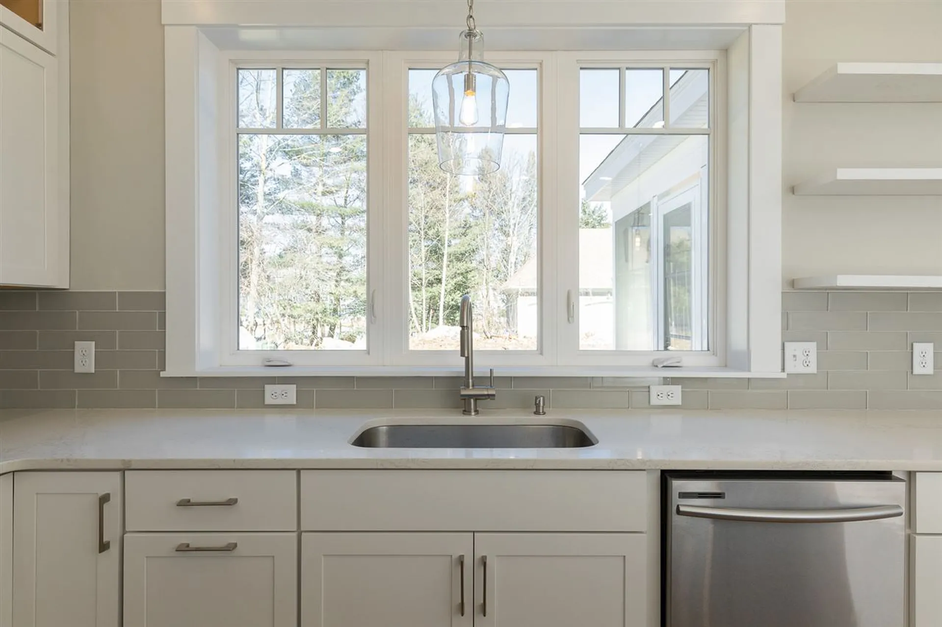 142 Mill Pond Way Portsmouth NH 03801