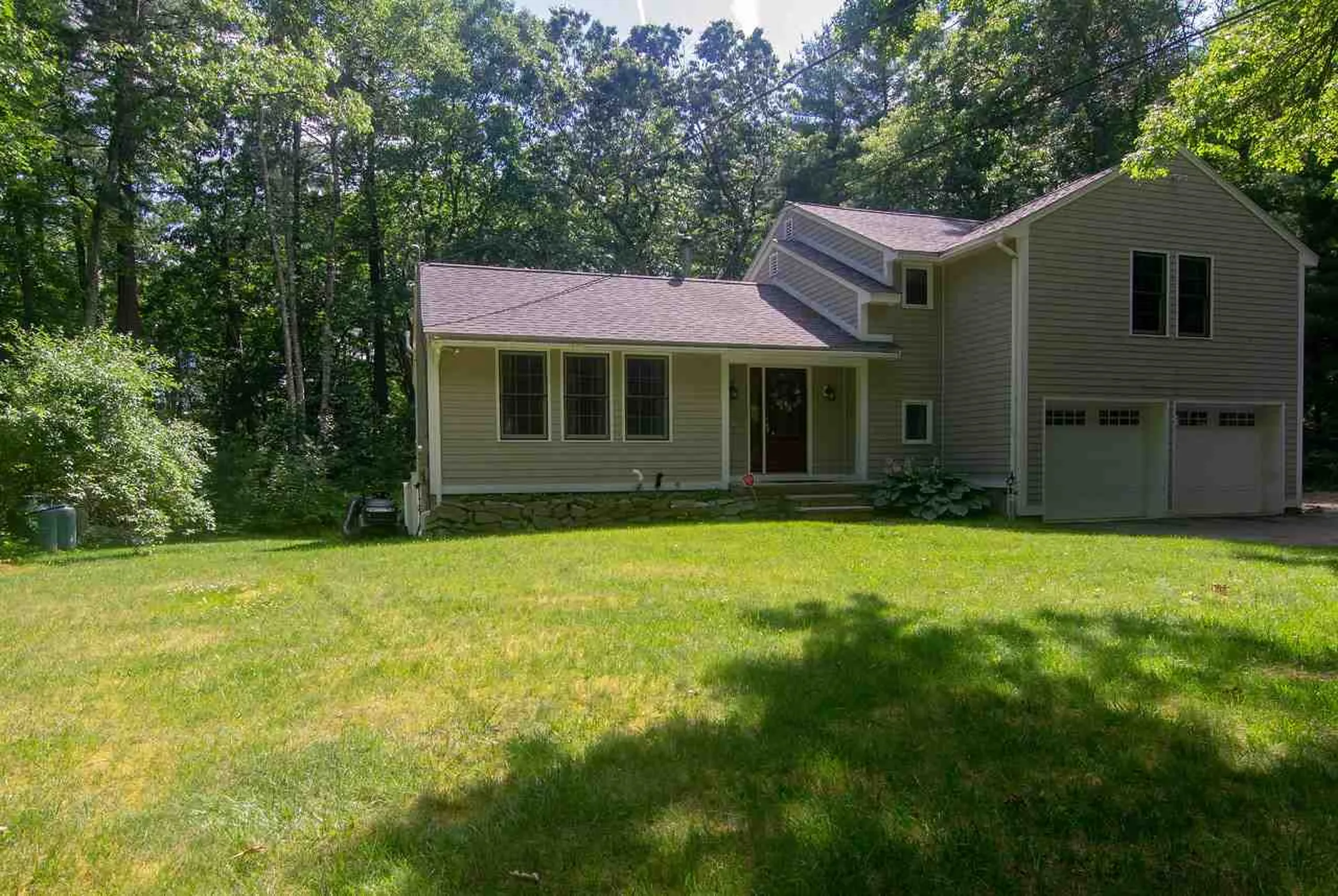 6 Edgewood Drive Hudson NH 03051