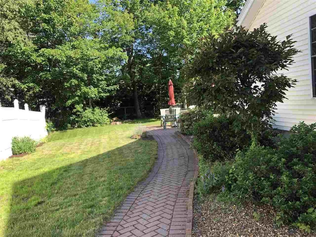 10 Dominique Drive Concord NH 03301