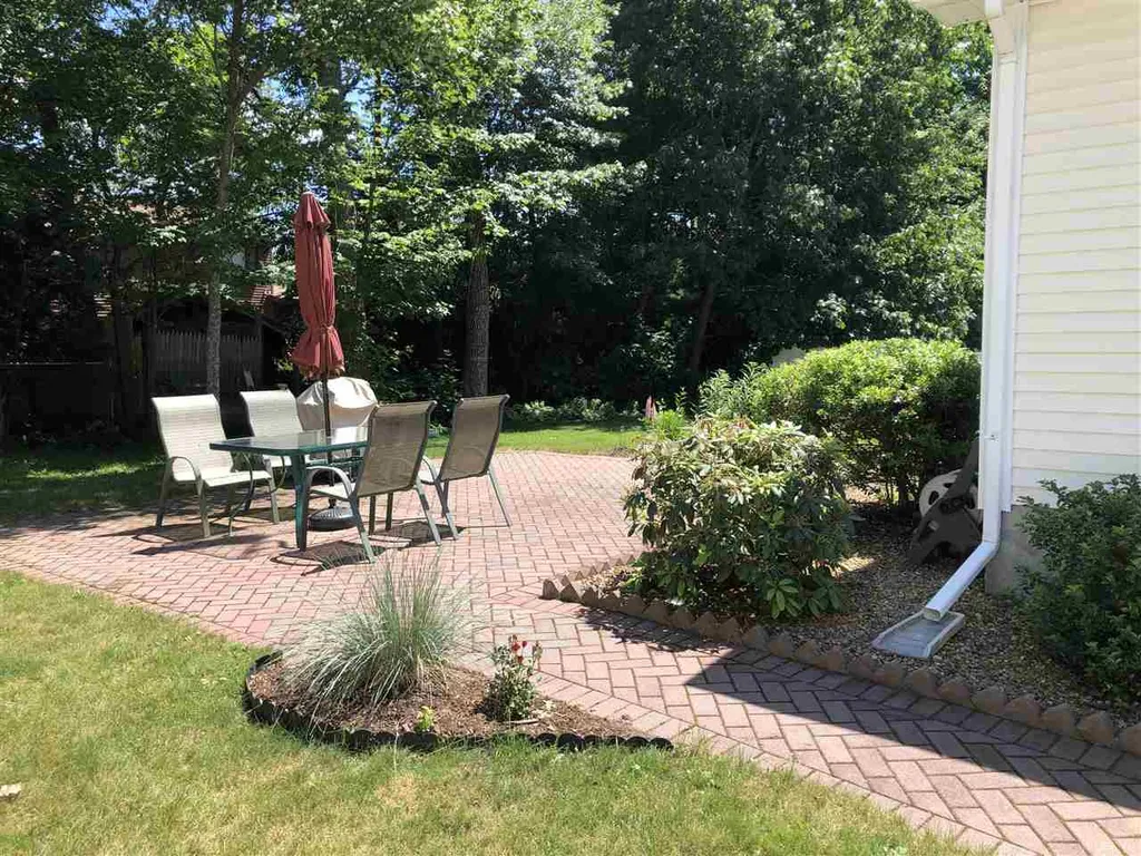 10 Dominique Drive Concord NH 03301