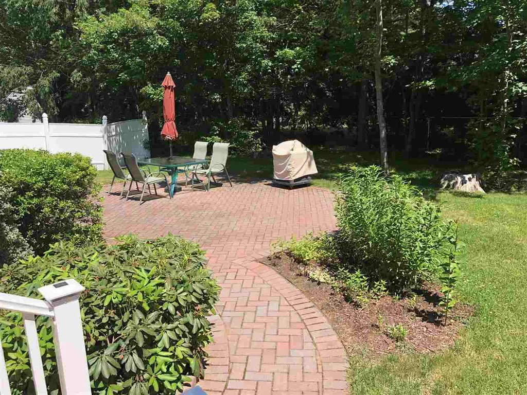 10 Dominique Drive Concord NH 03301
