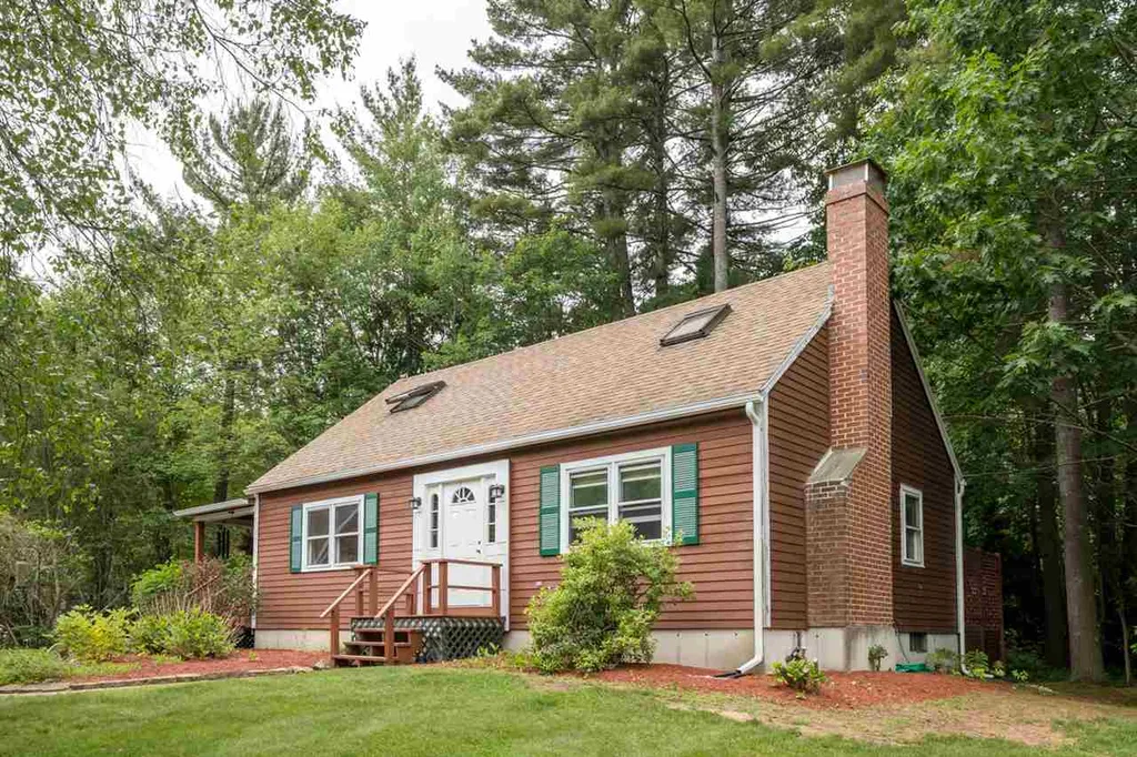 17 Beaver Dam Road South Berwick ME 03908