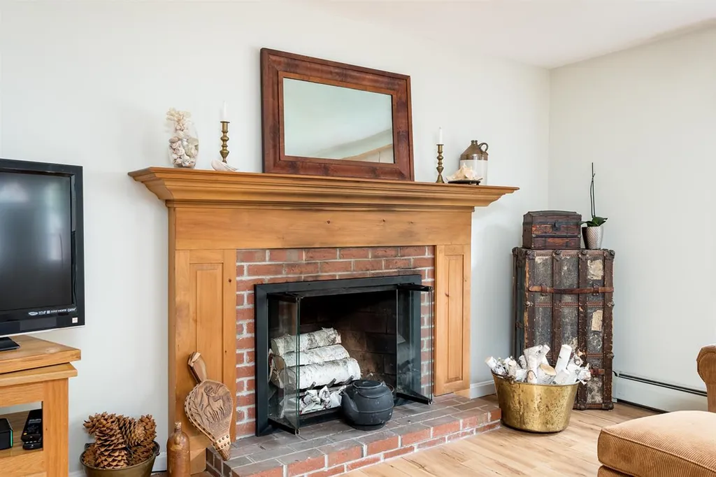 17 Beaver Dam Road South Berwick ME 03908