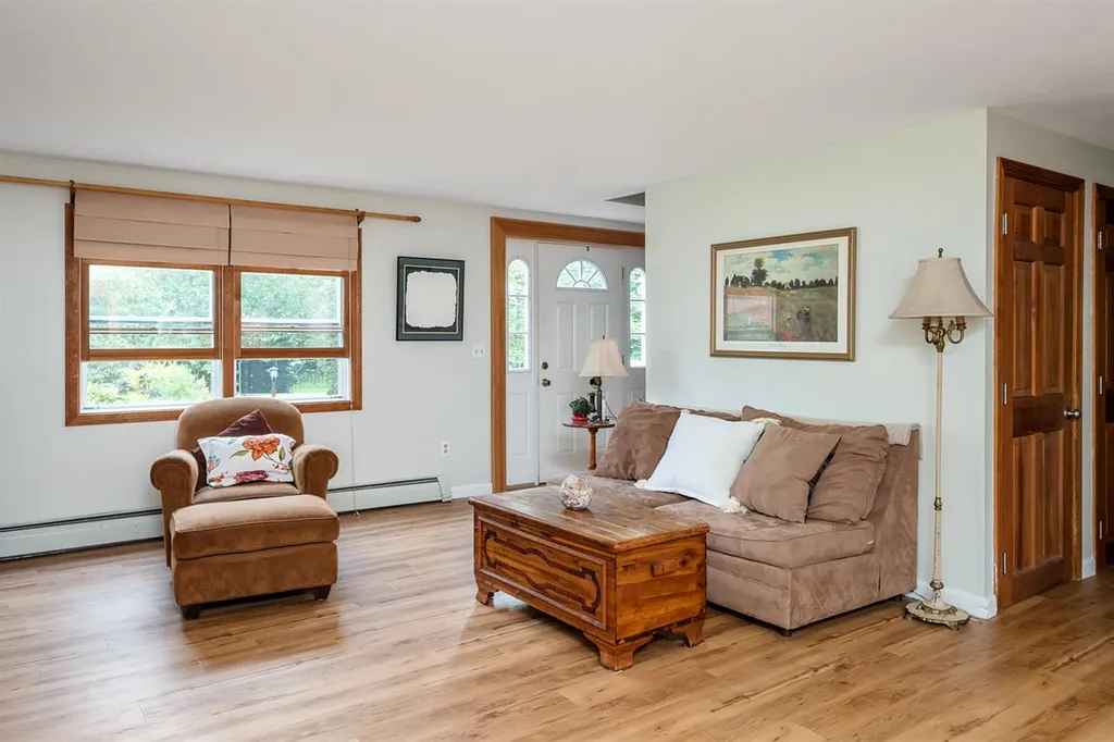 17 Beaver Dam Road South Berwick ME 03908