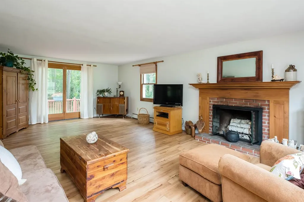 17 Beaver Dam Road South Berwick ME 03908