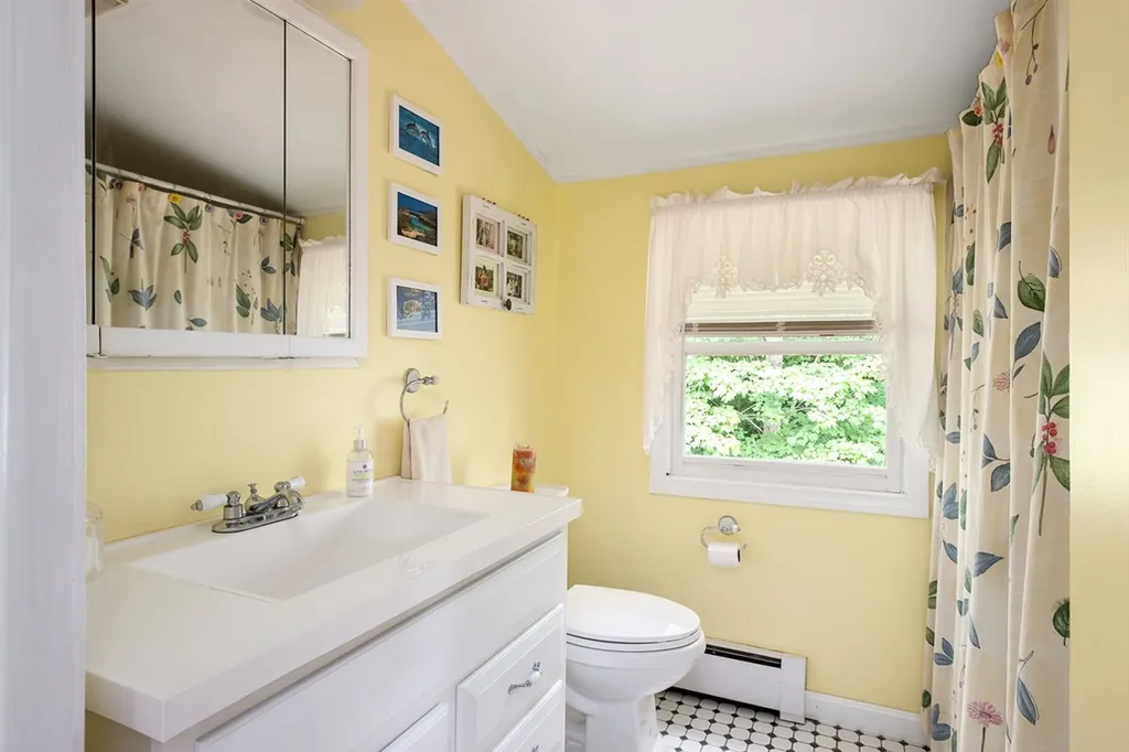17 Beaver Dam Road South Berwick ME 03908