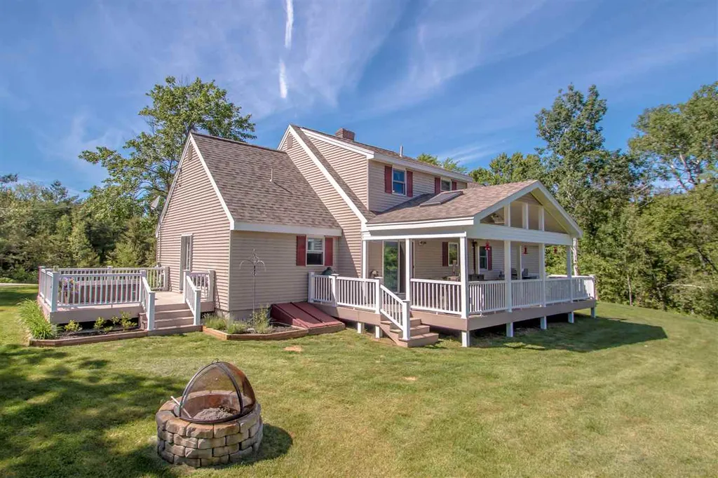 16 Caroline Drive Brownfield ME 04010