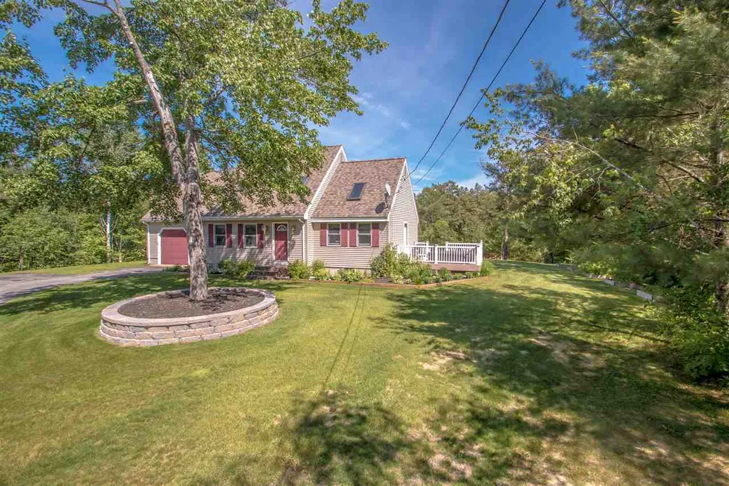 16 Caroline Drive Brownfield ME 04010