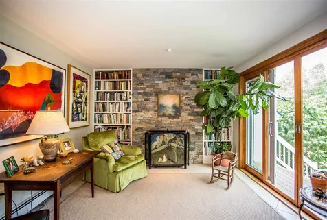 46 Old Jaffrey Road Peterborough NH 03458